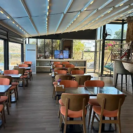 ホテル Aden Boutique