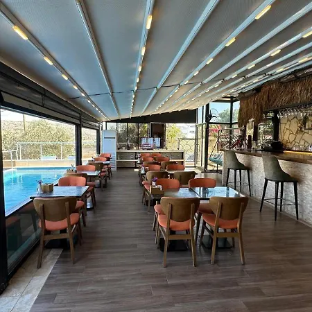 מלון Aden Boutique *