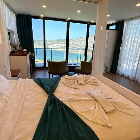 Aden Boutique מלון *