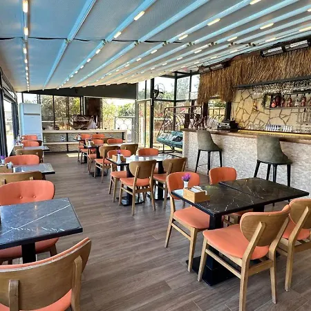 Aden Boutique Hotel Çeşme