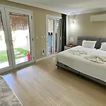 Aden Boutique Отель