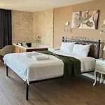 Отель Aden Boutique Кешме