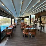 Отель Aden Boutique 4*