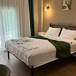 Отель Aden Boutique
