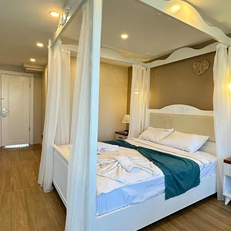 Aden Boutique 4* Çeşme