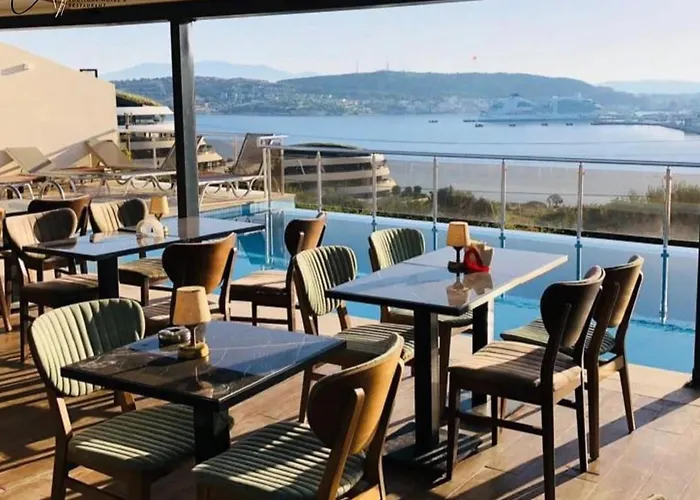 Aden Boutique Çeşme